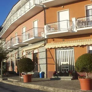 Al Sole Ad Aquila Di Arroscia Im A Trenta Chilometri Dal Mare 2*, Onzo Italie