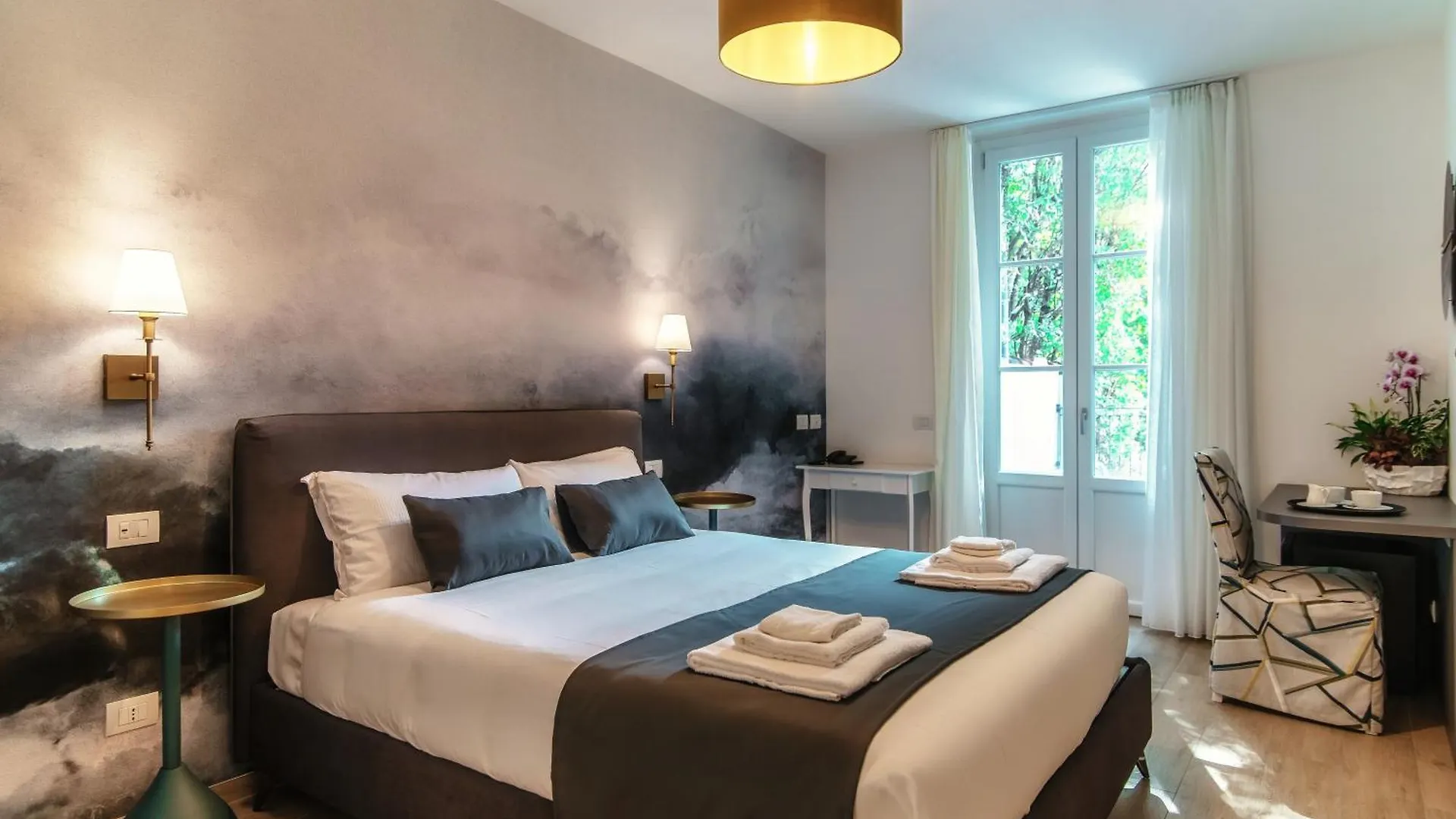 Hotel Ristorante La Vignetta Черноббио Италия