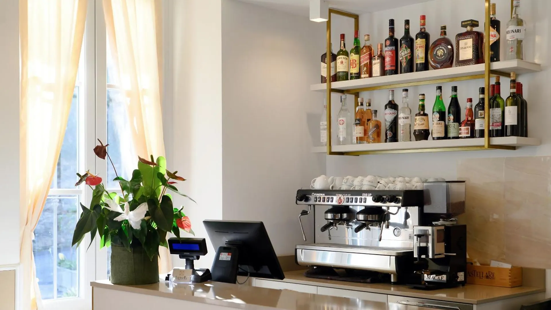 Hotel Ristorante La Vignetta Черноббио